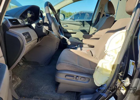 2014 Honda Odyssey Ex z USA, uszkodzony, nr VIN 5FNRL5H49EB025314